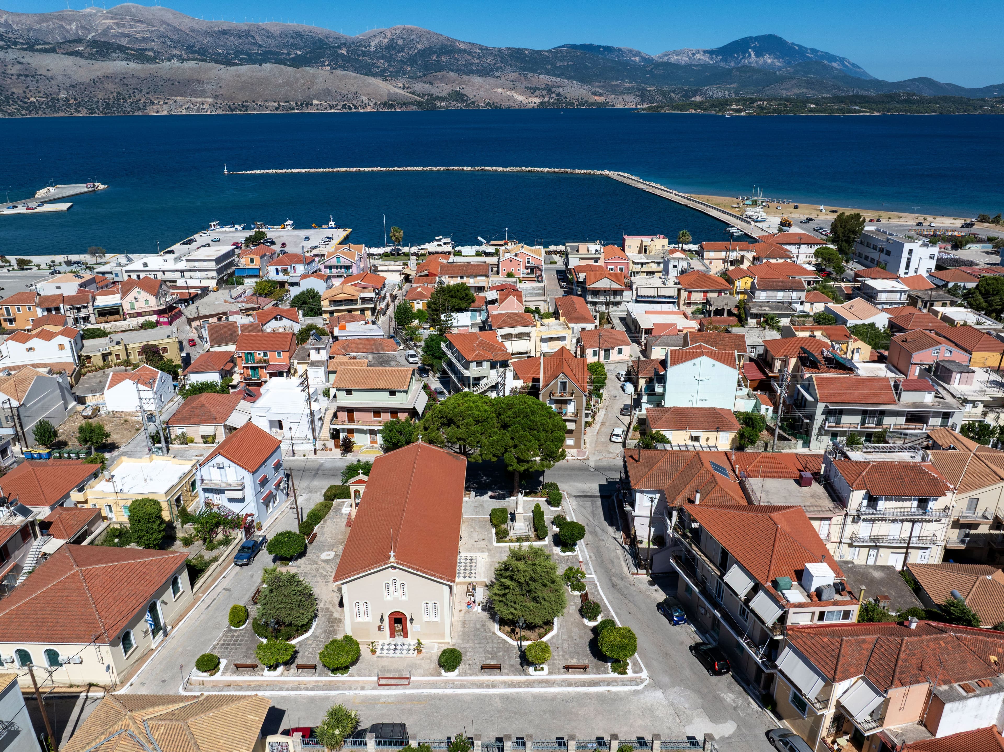 Lixouri Town - Kefalonia - Ambassador Travel